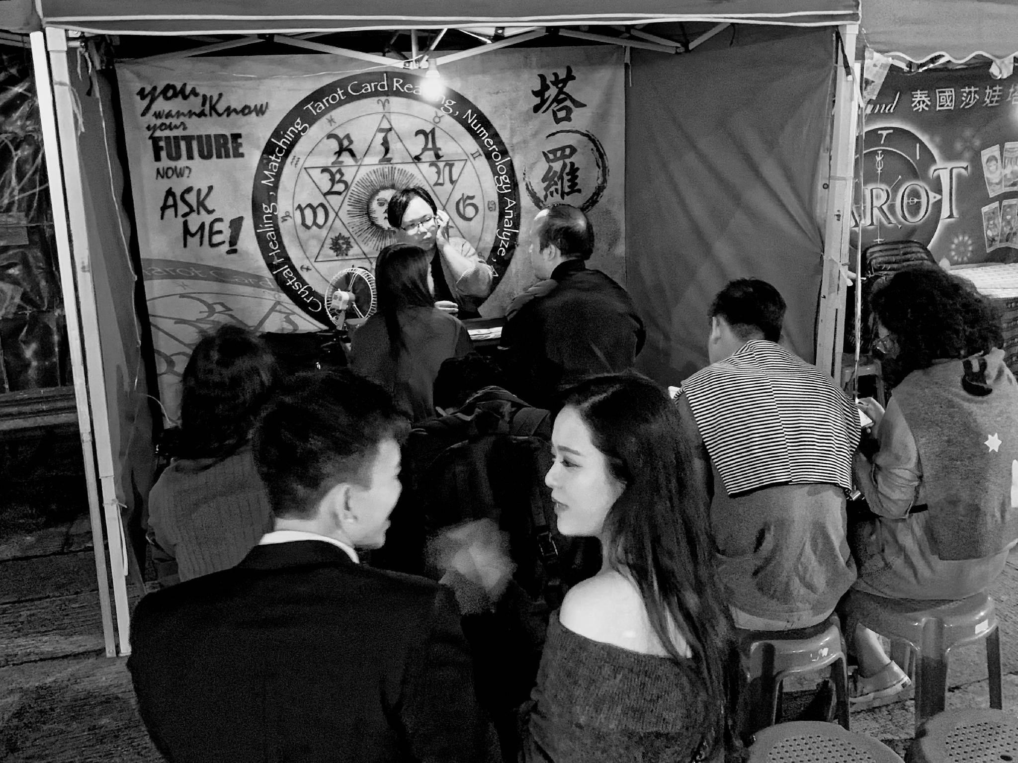 美图|生活就是那匆匆而过的身影，摄影达人的手机街拍。