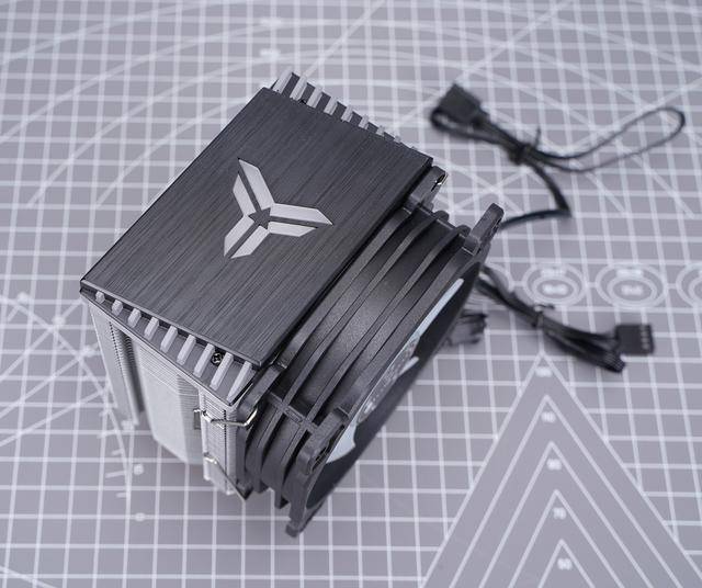 锐龙|电脑速度轻松翻倍？B550上PCIe4.0 SSD体验