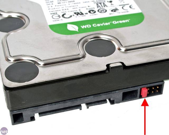 电脑SATA硬盘上的4针跳线，你知道它有什么用吗？千万别插着_接口