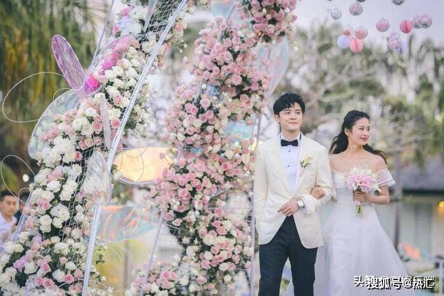 评论|明星婚礼上的手挽手幸福花路，杨幂刘恺威