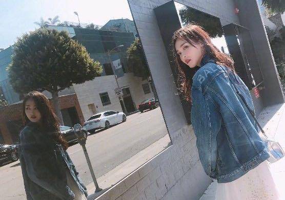 粉色|36岁唐嫣产后复工，穿粉色流珠裙出镜气质美绝，状态越看越年轻