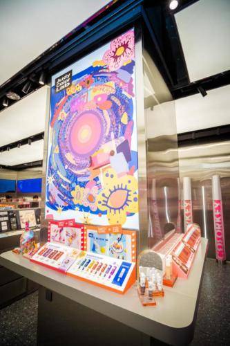 最in美妆集合店WOW COLOUR或将引领美妆新纪元