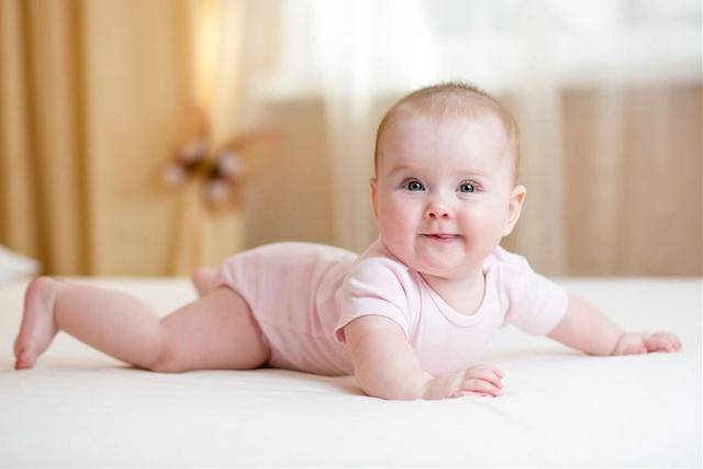 原创1岁内宝宝生长规律：有多个猛涨期，抓住一个未来身高发育就稳了