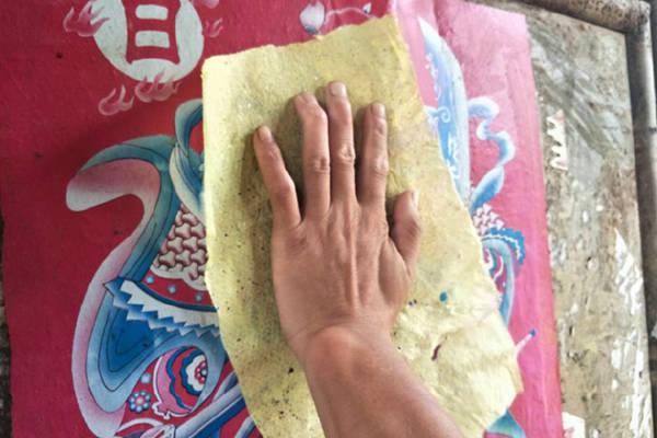 灵堂挂布掉下来好不好