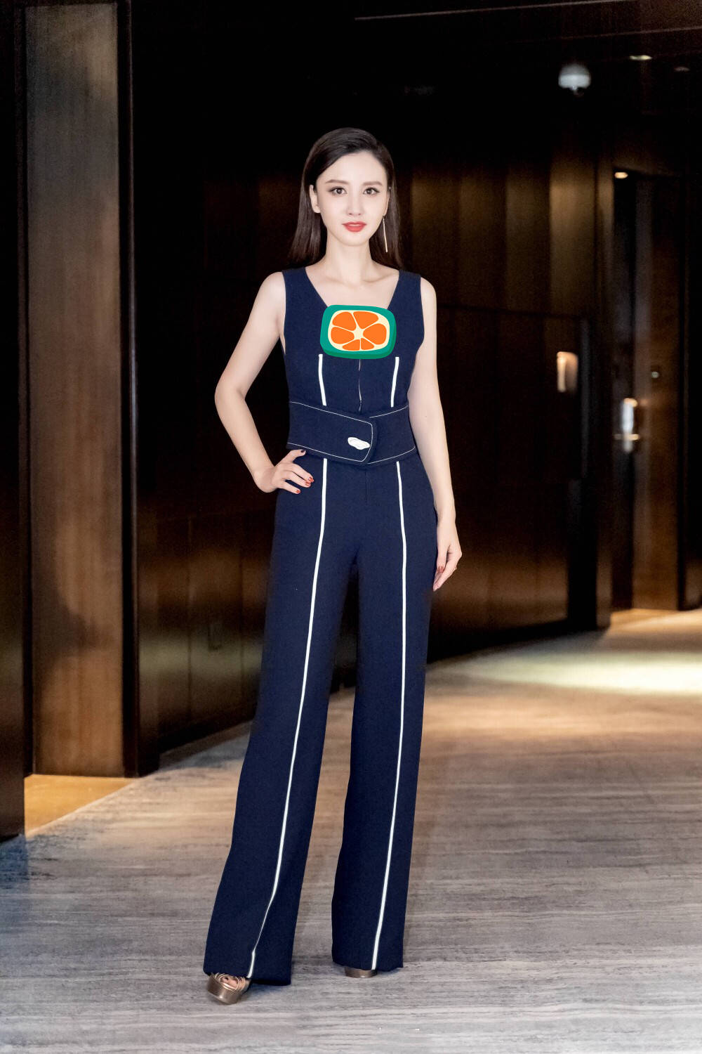 黄圣依|张萌的皮肤有多白？《浪姐》中一骑绝尘，跟黄圣依同框对比更明显