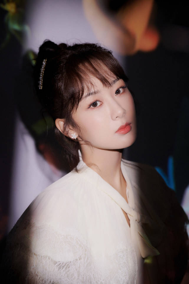 杨紫粉称《知否》原本是杨紫的饼，内涵《中餐