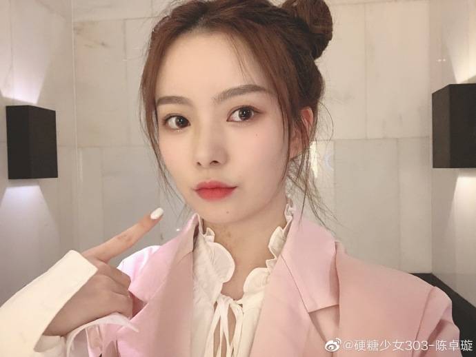 原创陈卓璇的发言似"毒鸡汤"被嘲讽,粉丝担心她像个学霸会被捧杀