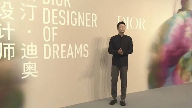 景甜艳|红毯截图，赵丽颖景甜艳压全场，吴谨言发型怪异，王子文脸都变了