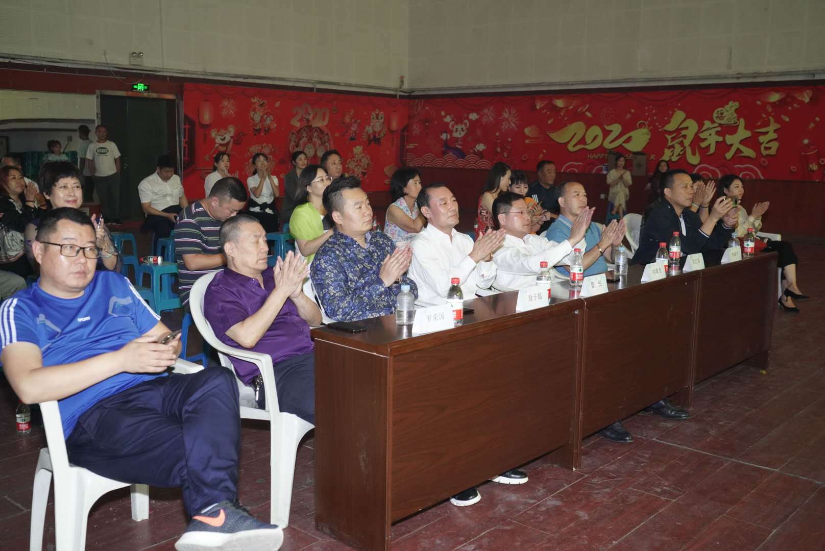 市值管理|蜂狂购全球并购市值管理大会|绚丽民族风 乌兰牧骑歌舞激情上演