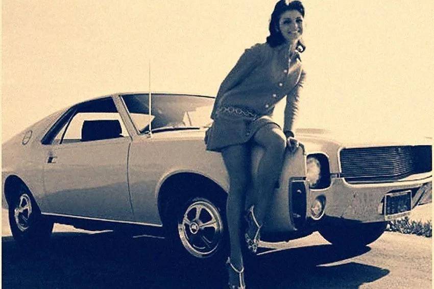花花公子|欧美老照片中的性感车模