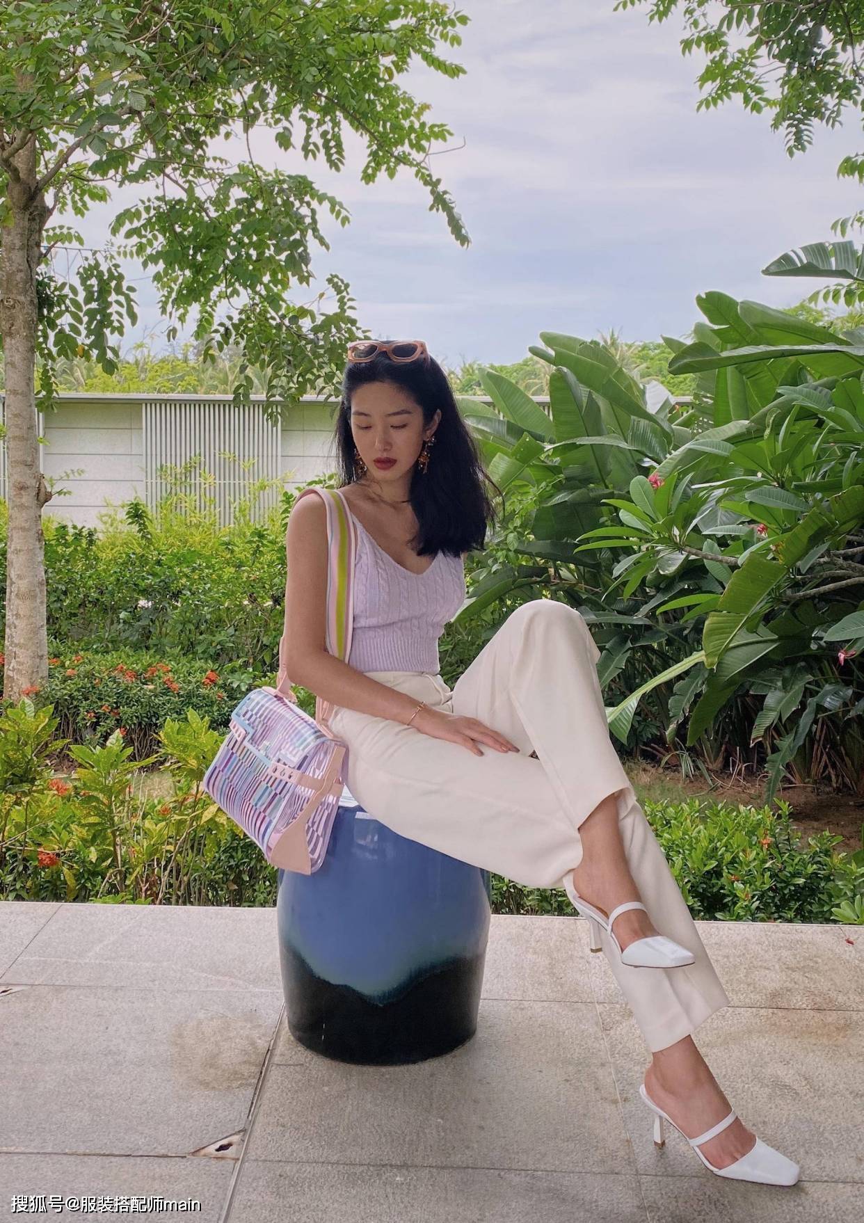 项链|为什么你的穿搭比不过杨采钰优雅，原来是少了配饰助阵