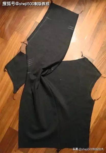 教程|434 扭结裙子纸样及缝制教程