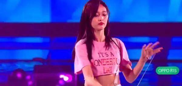 扇子|原创金莎掉扇子在《浪姐》现场大哭，看看其他明星如何化解舞台失误？