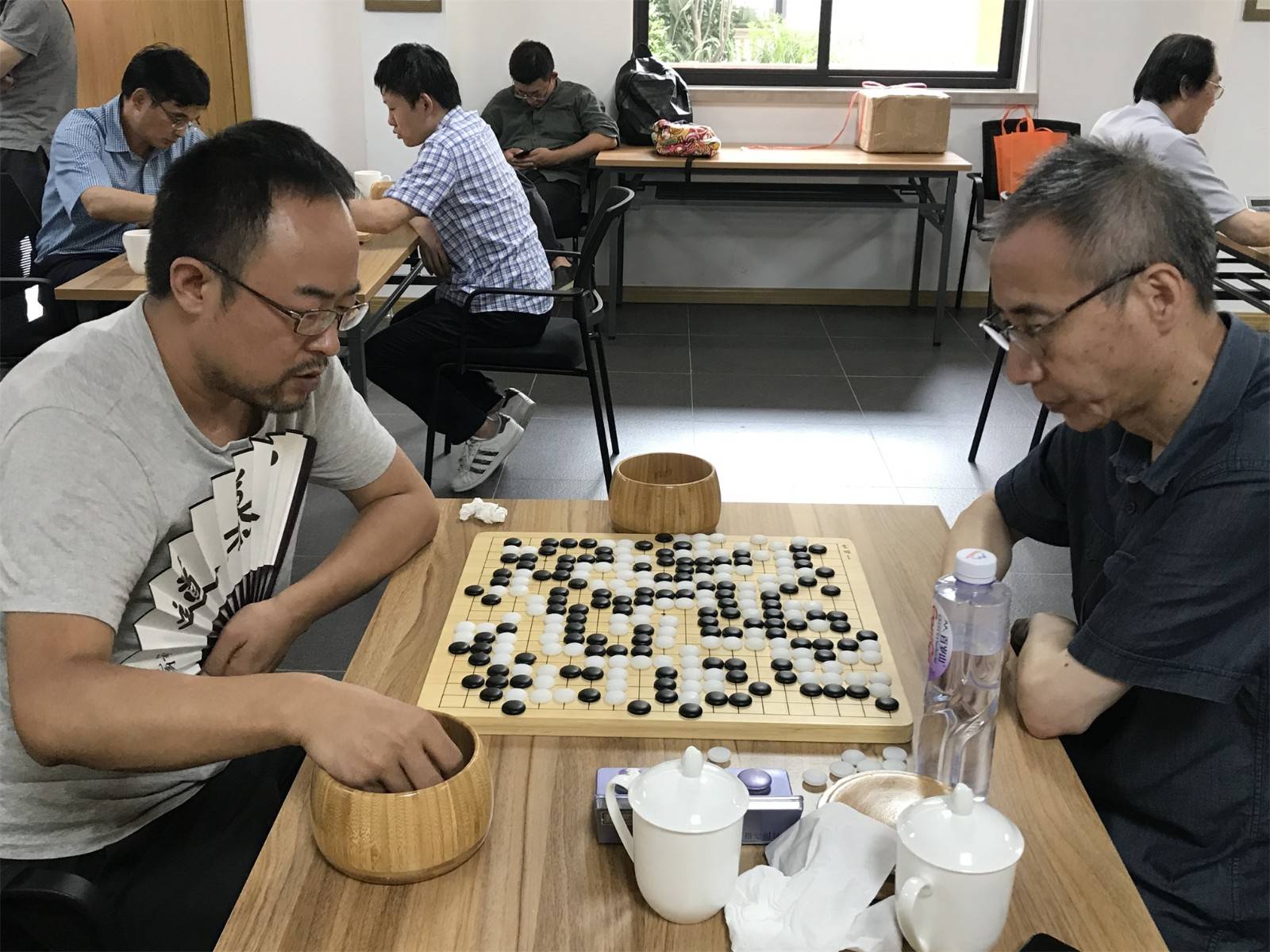 围棋队:王玮,孙国强(双人赛;徐虹白,何幼龙,喻卫,唐亚骏,陈锋,苏毅