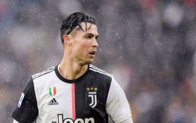 现役足球运动员排名_现役足球运动员中最帅的5个球员,两位超巨C罗内马尔