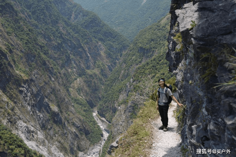 背包|适合新手入门第一款登山背包，Lowe Alpine户外背包测评