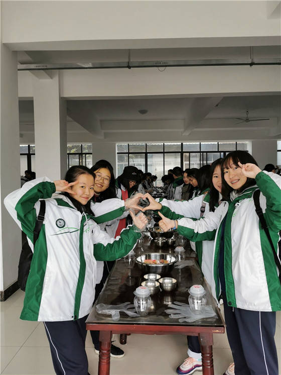 消息资讯|成都十七中：以丰富多元的课程设置培育创新人才