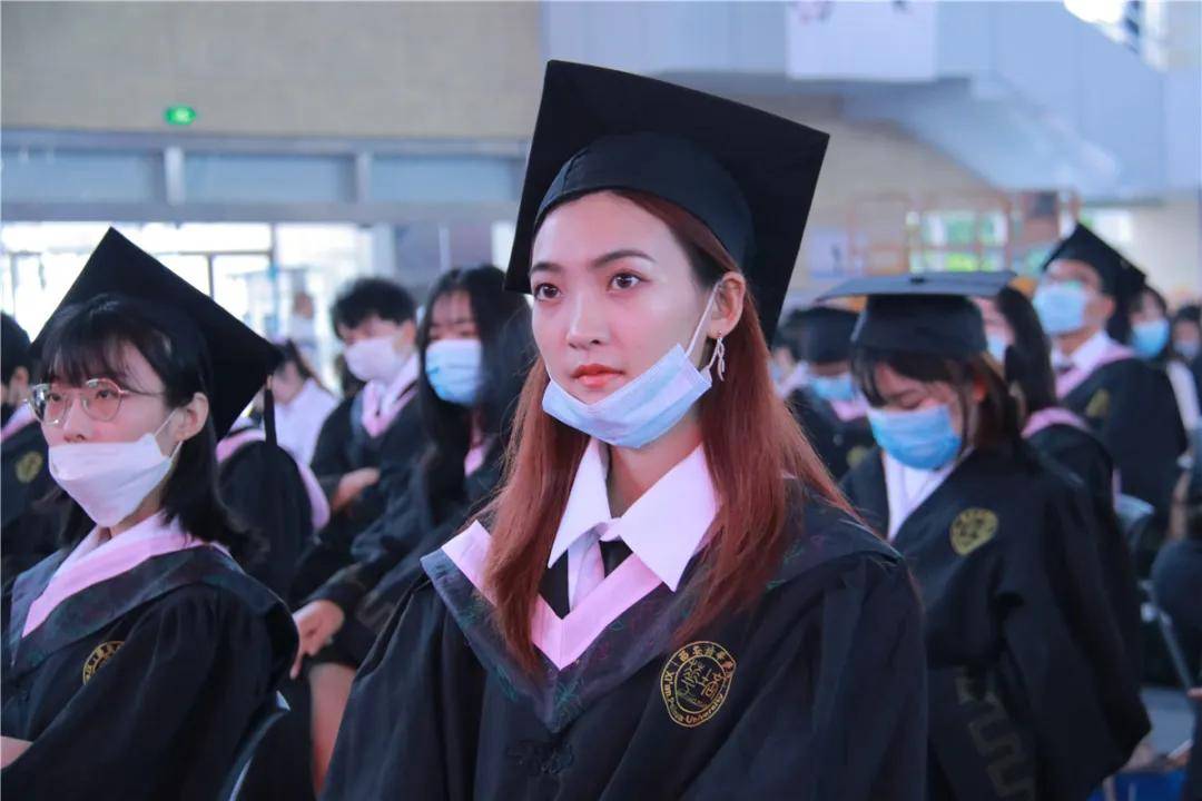 学子|相信未来 乘风破浪：西安培华学院举行2020届毕业典礼暨学位授予仪式