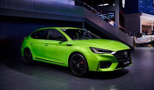 名爵|四大焕新/三大标签，名爵新百年抢登数字智能制高点