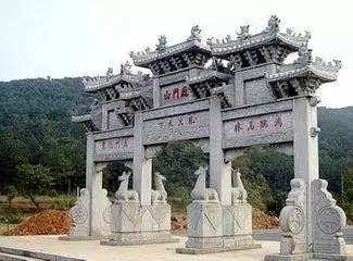 襄阳鹿门山,在孟浩然的诗作中流传