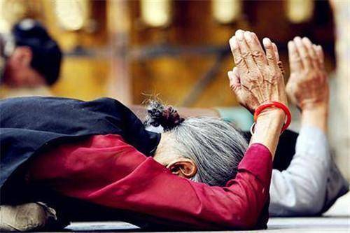 口袋|少林寺每年香火钱过亿，入了谁的口袋？释永信：我每月工资700元