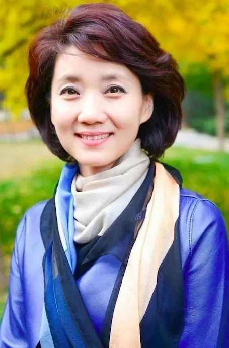 甘肃兰州|原创57岁李修平4次高考，差点错失央视“铁饭碗”，二婚后至今无子