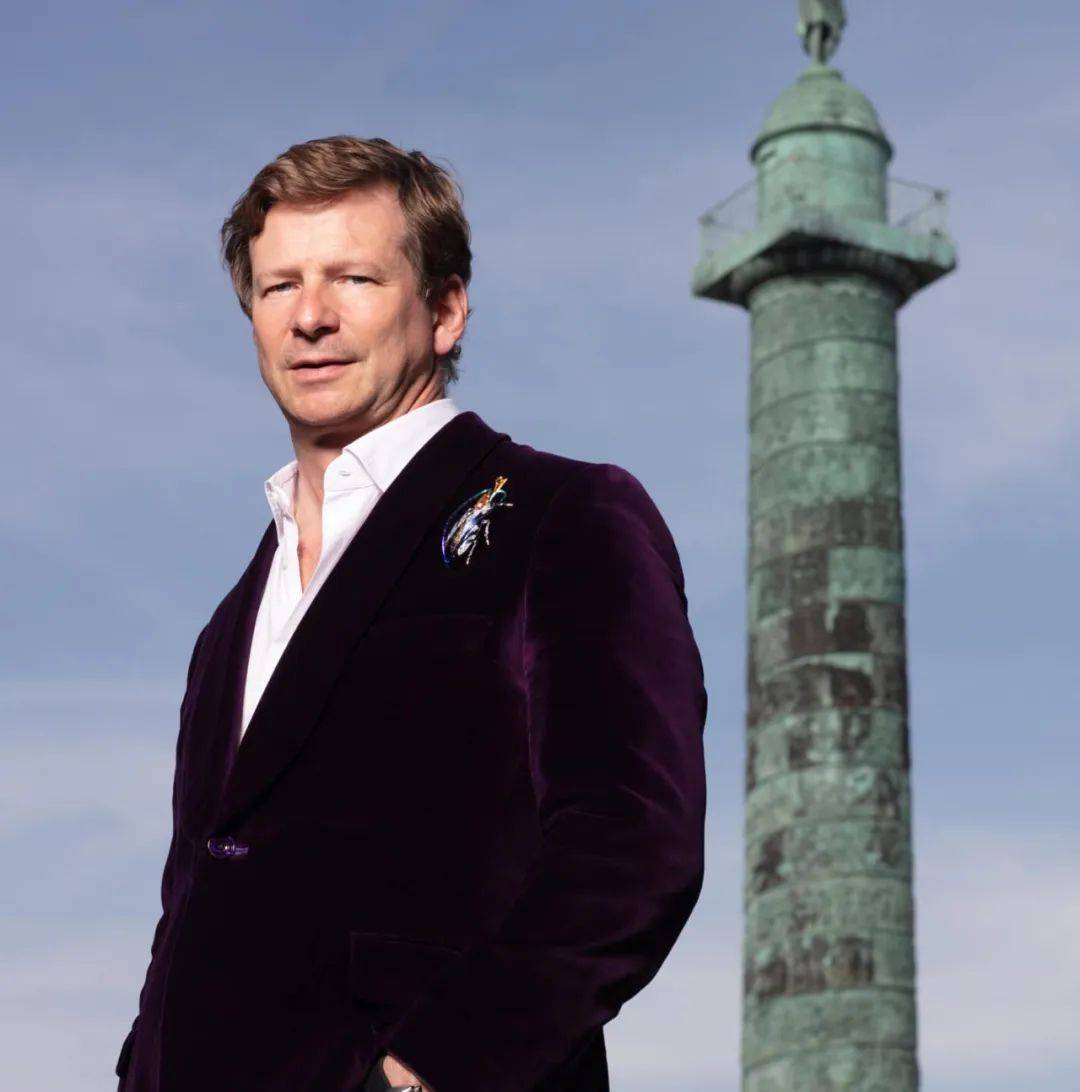 珠宝|LV前珠宝总监,收藏谁的表?