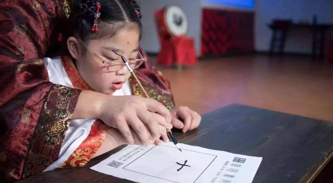 生日怎么说比较有文化 57ad5112869c4615a9c73f6add8c8e49.jpeg