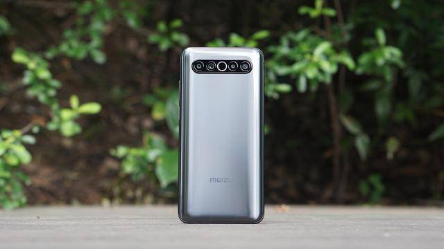 真香|魅族17测评：120Hz直屏，真香警告？