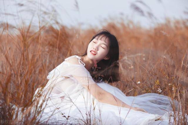 暗处看不清是什么原因 808ef5d1f2d340baa6e7f2a7f17f4e8d.jpeg