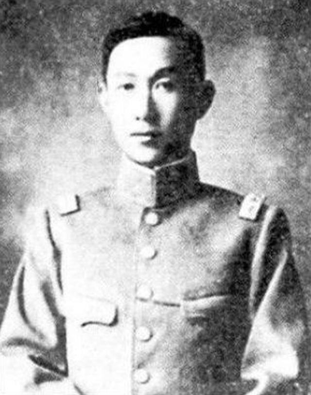 松坡将军蔡锷:想拿30年来救中国,上天却只给了他14年