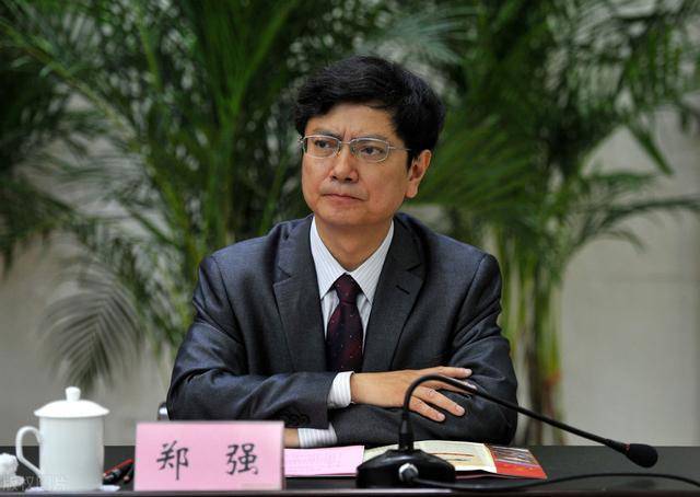 同样是下蛋理论,任正非和郑强的观点有何不同?人才才是基础