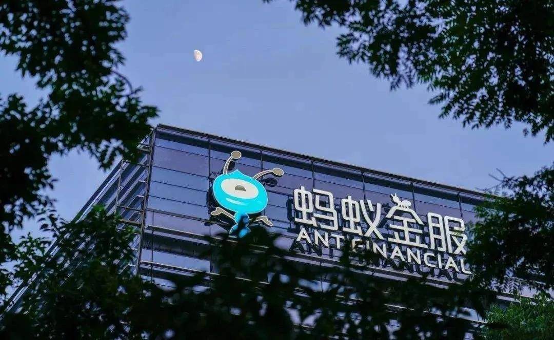 中路|“中心化+去中心化”，支付宝开放的中路战略