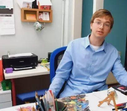 故事传记|3岁画画的自闭症天才，无需起稿画出400种动物，画出了另一个世界