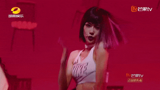 五官|舞台王者王霏霏终于赢了一回皇族万茜！滤镜终究敌不过实力啊...