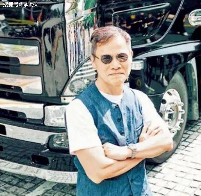 弃医从艺当歌手荣光一生,66岁罗大佑被病痛折磨