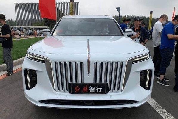 红旗首款纯电suv曝光,靳东又成为首位车主,气场不输红旗h9