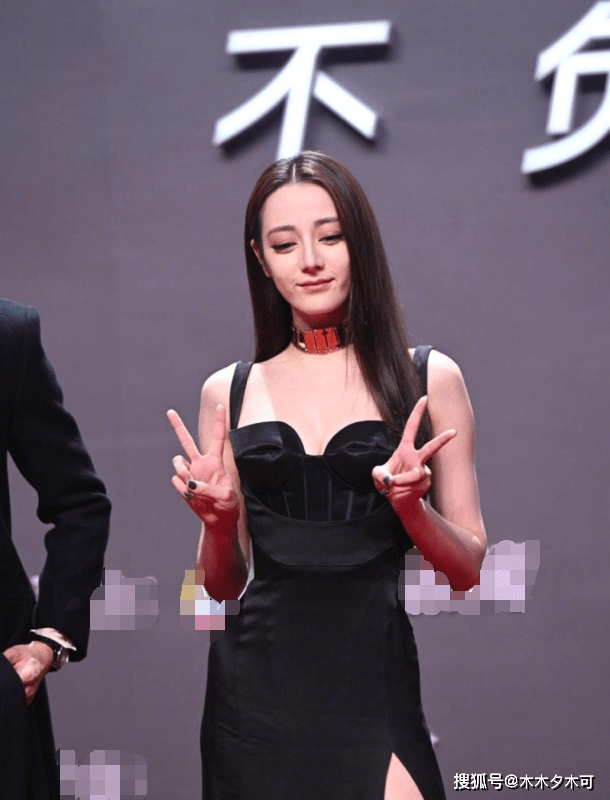 唐嫣|杨幂唐嫣热巴个个穿得明艳动人，怎么《三十而已》三位画风这么怪