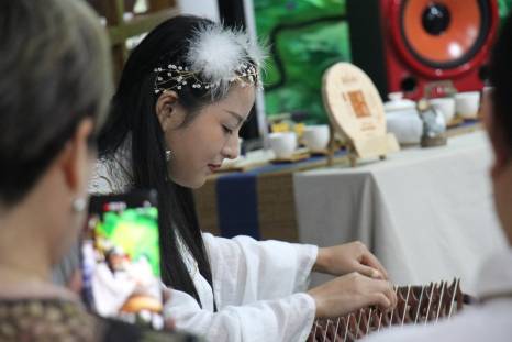 进行了|《闲拾慢记》新书鉴赏发布会在山城防御体系陈列馆举办