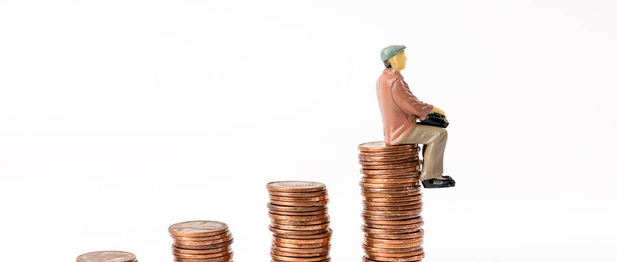 养老金发放到账，退休人员却不高兴：差太多了