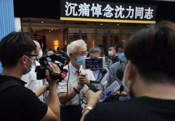 八卦爆料|名嘴送别名嘴，央视主持人背后的真情往事