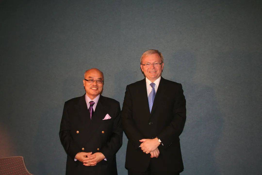 故事传记|董嘉耀：他是一个智者，一个长者，一个善者