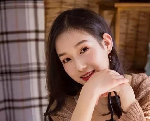 泼辣女生的性格 c8a8c335d8bb4fc7a90fe31781227c79.jpeg