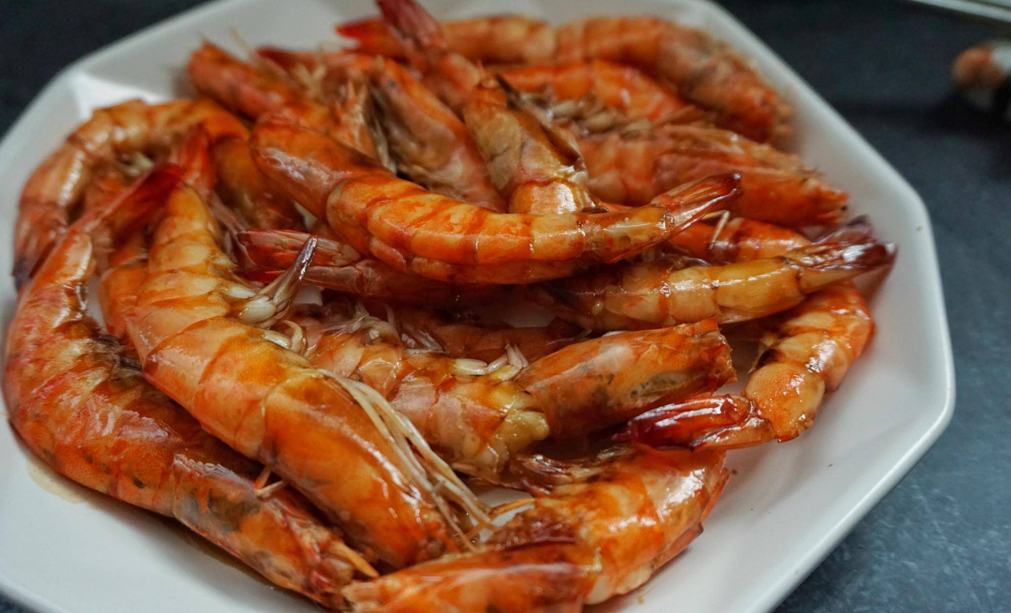 虾怎么烧烤怎么腌制好吃 e230f75e3b0646ebb4c7558980ed7ee8.jpeg