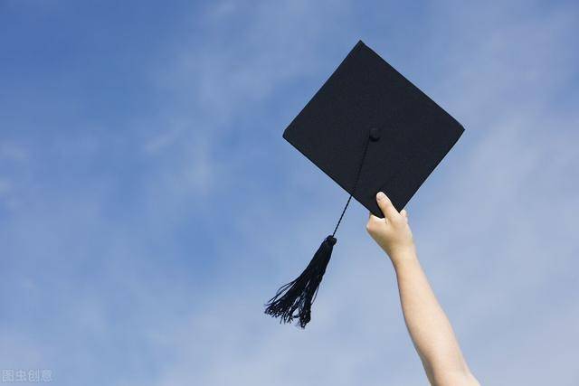 华为|874万毕业生!毕业即失业?有人毕业年薪201万!别再宣扬读书无用了