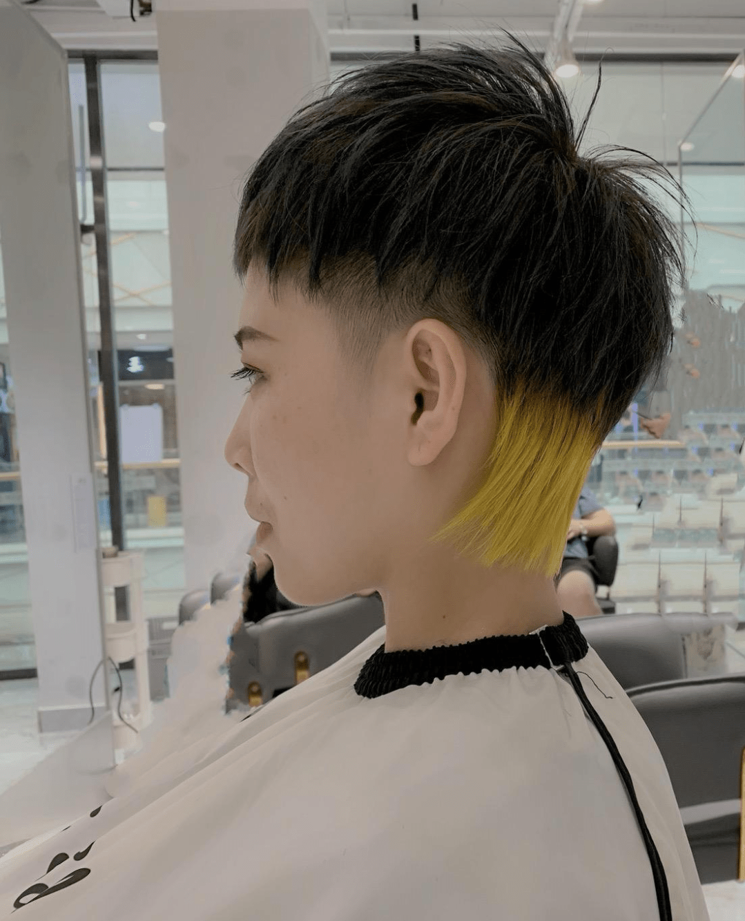 8月新时尚发型10款,立体瘦脸美美哒,看完也想剪同款