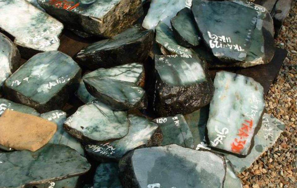 翡翠原石销售方法有哪些种类呢