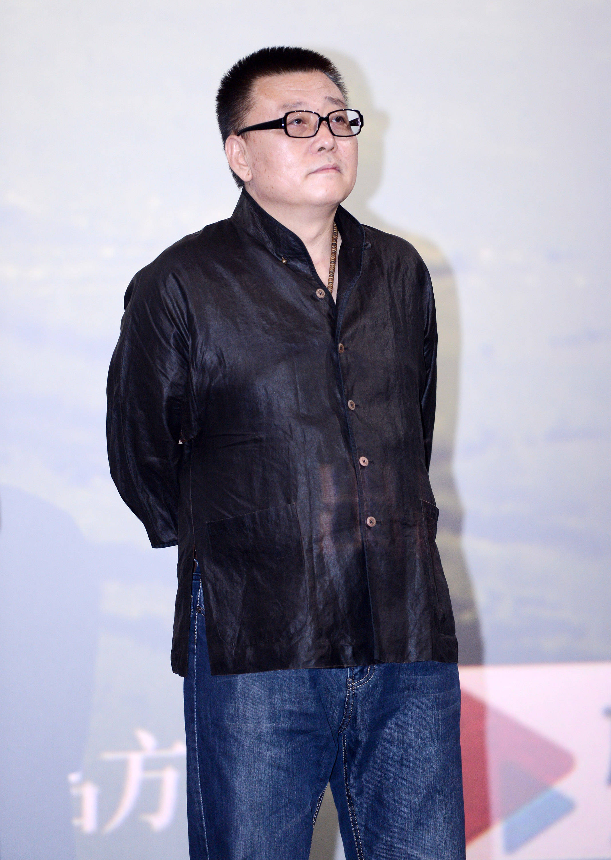 康洪雷看蒙古题材片《白云之下》哽咽:这是一部有尊严的中国电影