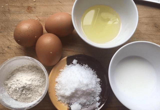 怎么做蛋糕不用蛋糕粉和玉米油 9fef070b8a1d4e28af38810956b43bc1.png