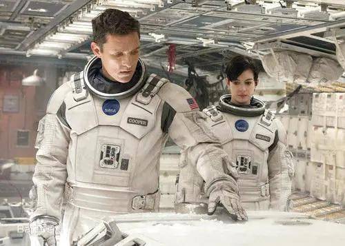 诺兰|《星际穿越》重映创单日票房纪录，重看才发现这些细节，诺兰厉害